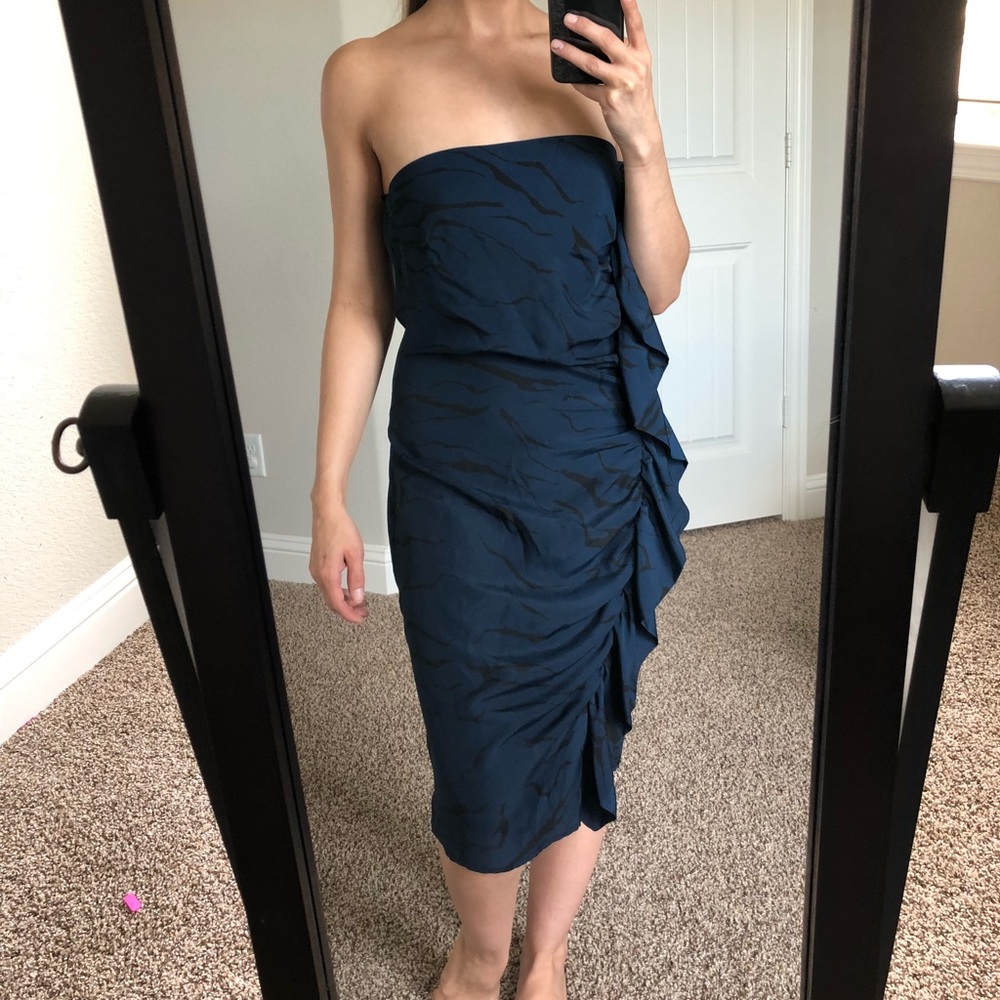 URBAN OUTFITTERS Strapless Navy Dress